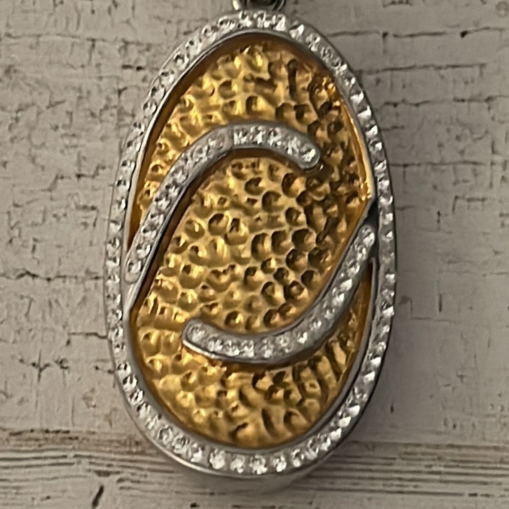 Nadri Hammered Gold Tone Crystal Oval Statement Pendant - Picture 2 of 7